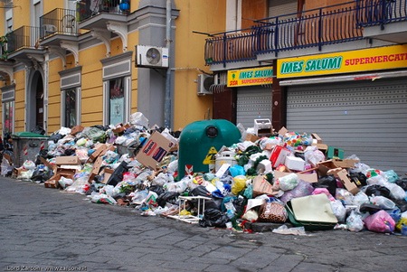 immondizia napoli